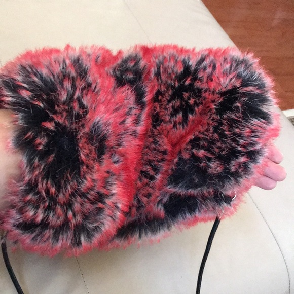 Rare Furry Red and Black Combination Purse and Handmuff - Picture 4 of 4
